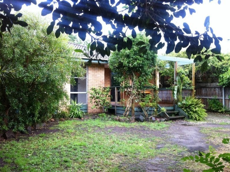 33 Robertson Drive, Mornington VIC 3931