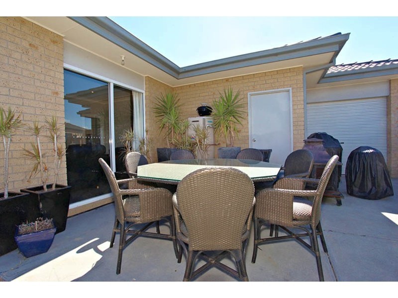 1 Salina Court, Frankston South VIC 3199
