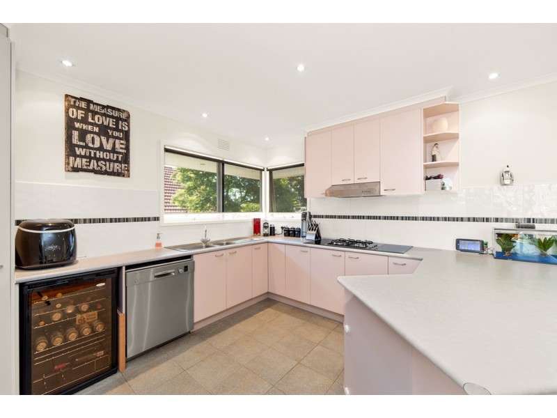 18 Raymond Avenue, Langwarrin VIC 3910