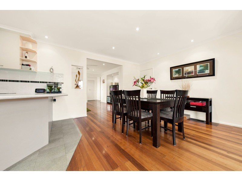 18 Raymond Avenue, Langwarrin VIC 3910