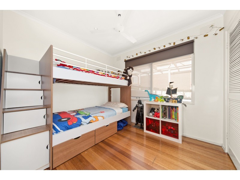 18 Raymond Avenue, Langwarrin VIC 3910