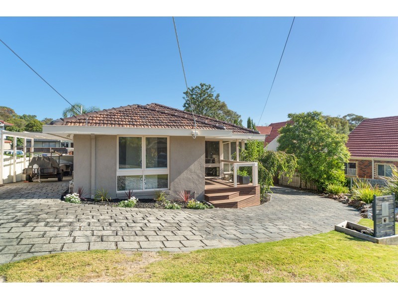 18 Raymond Avenue, Langwarrin VIC 3910