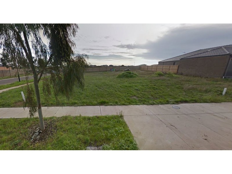 30 Spearwood Rise, Cranbourne West VIC 3977