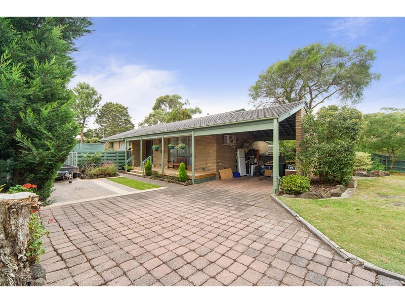 5 Dunraven Court, Langwarrin VIC 3910