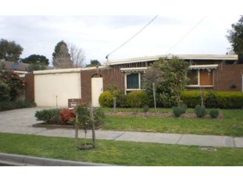 2 Bush Court, Frankston VIC 3199
