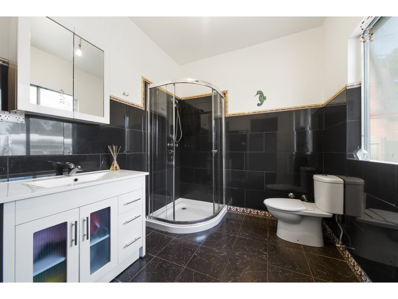 13 Neville Avenue, Seaford VIC 3198