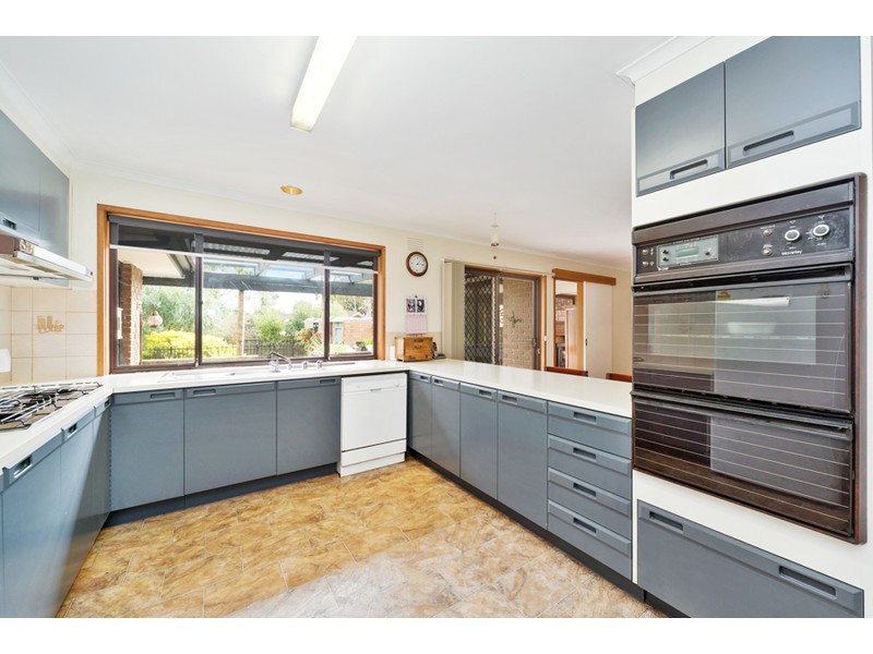 2 Kumala Drive, Somerville VIC 3912