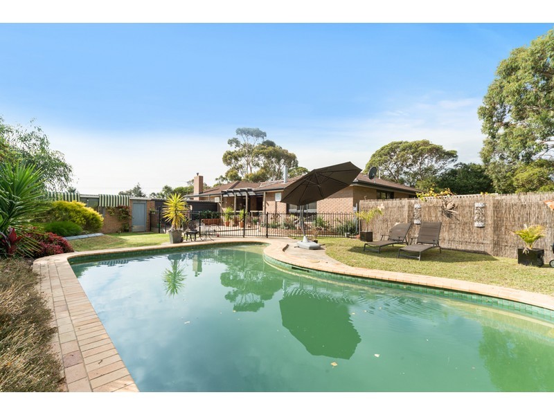 2 Kumala Drive, Somerville VIC 3912