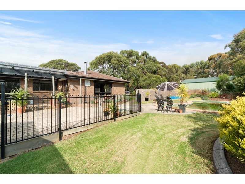2 Kumala Drive, Somerville VIC 3912