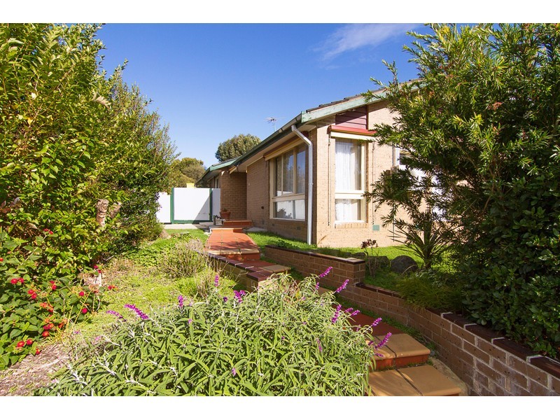 16 Parkview Drive, Frankston VIC 3199