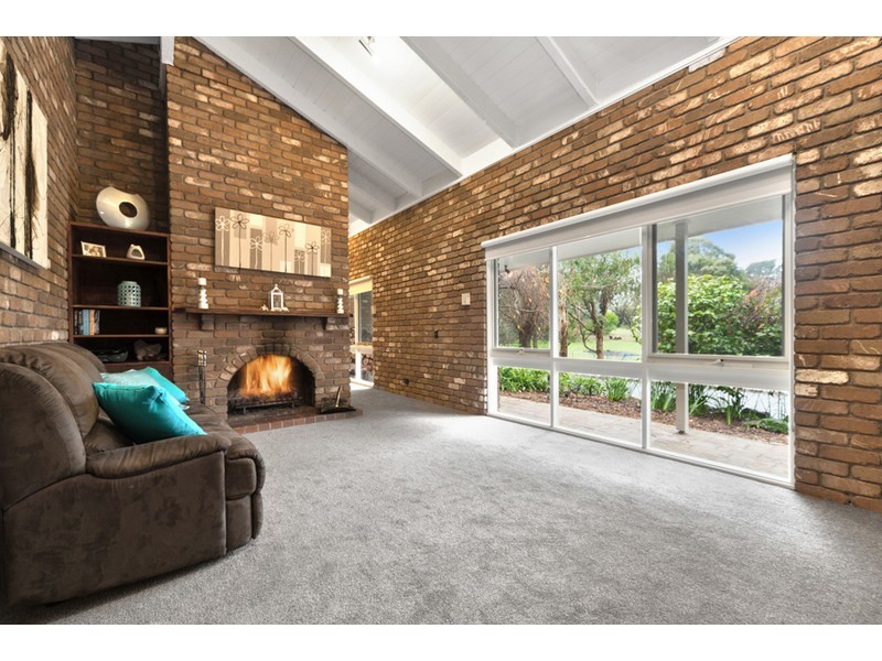 8 Vista Court, Somerville VIC 3912