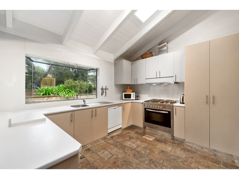 8 Vista Court, Somerville VIC 3912