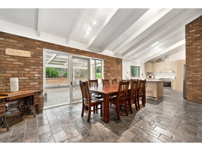 8 Vista Court, Somerville VIC 3912