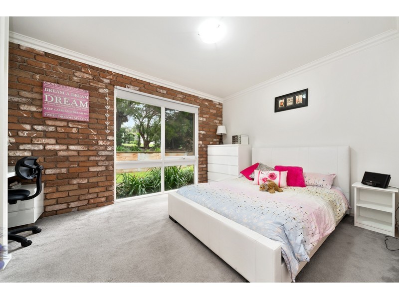 8 Vista Court, Somerville VIC 3912