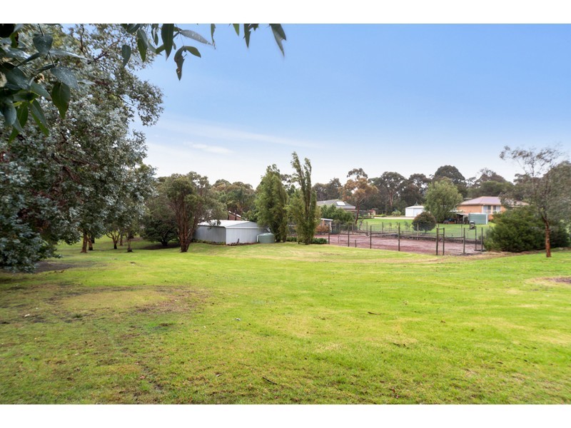 8 Vista Court, Somerville VIC 3912