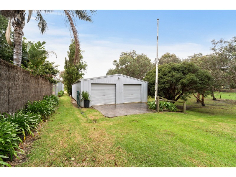 8 Vista Court, Somerville VIC 3912