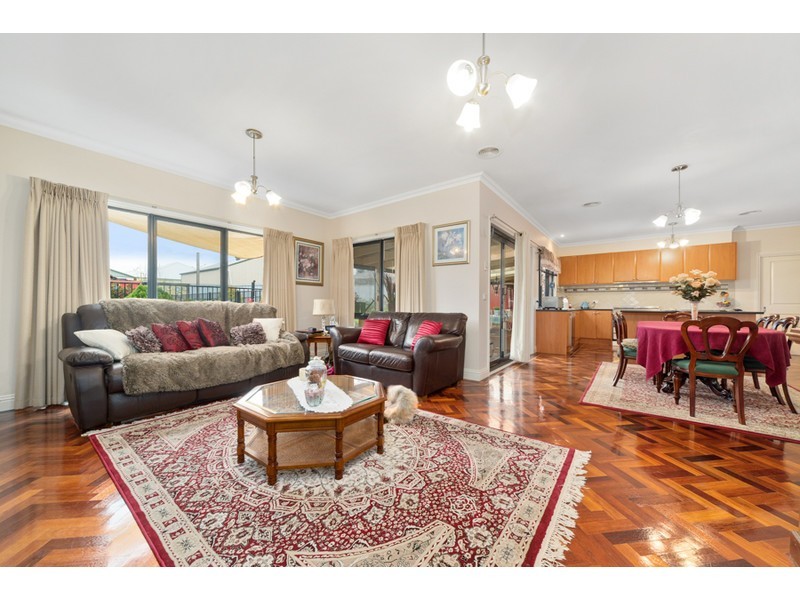 6 Fieldwood Lane, Langwarrin VIC 3910