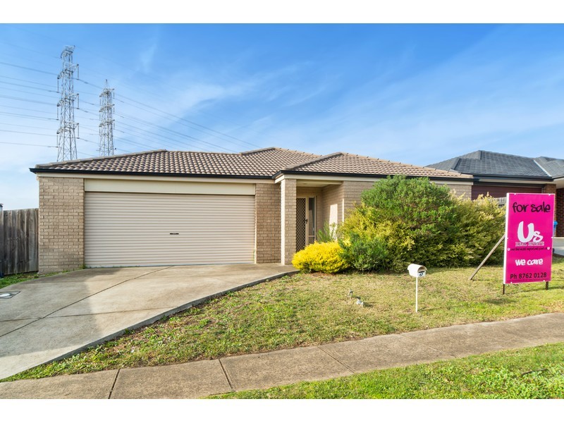 67 Brookland Greens Boulevard, Cranbourne VIC 3977