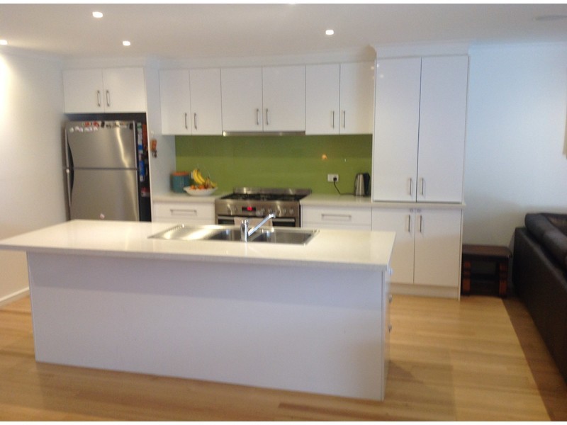 27 Downs Road, Seaford VIC 3198