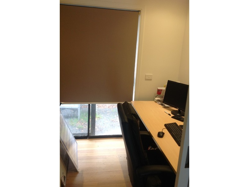 27 Downs Road, Seaford VIC 3198