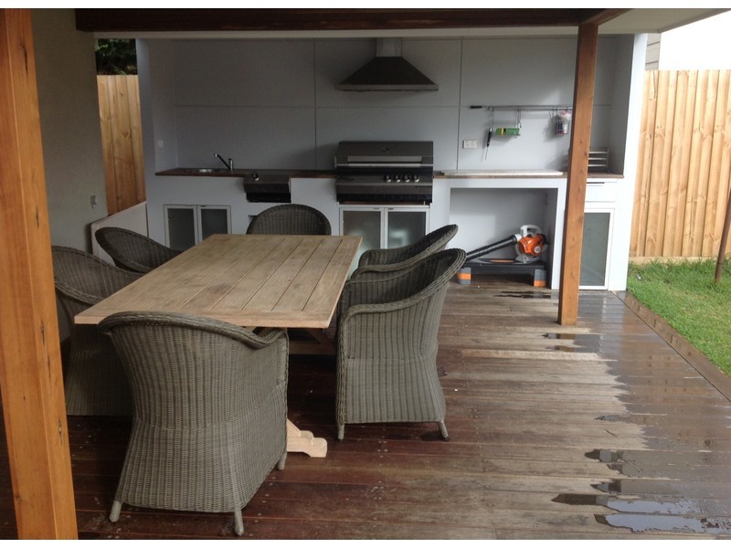 27 Downs Road, Seaford VIC 3198