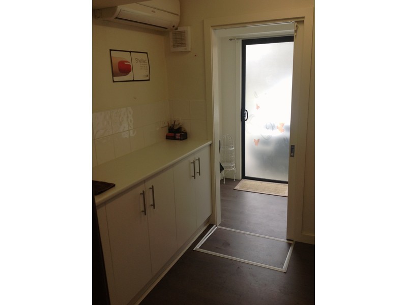 27 Downs Road, Seaford VIC 3198