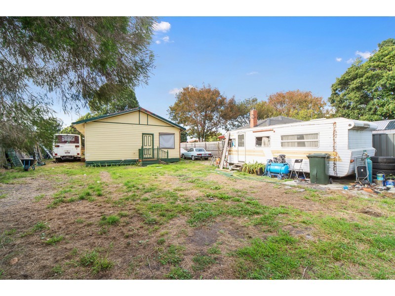 13 Neville Avenue, Seaford VIC 3198