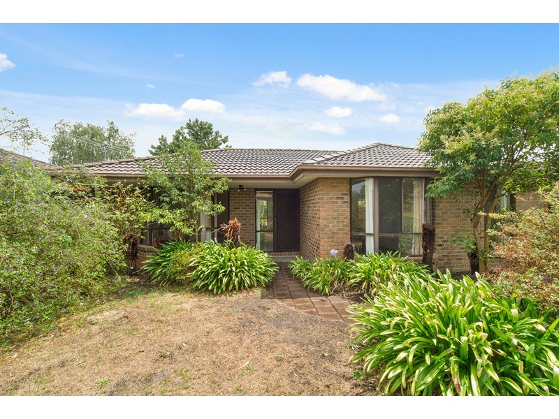 29 Earnshaw Drive, Carrum Downs VIC 3201