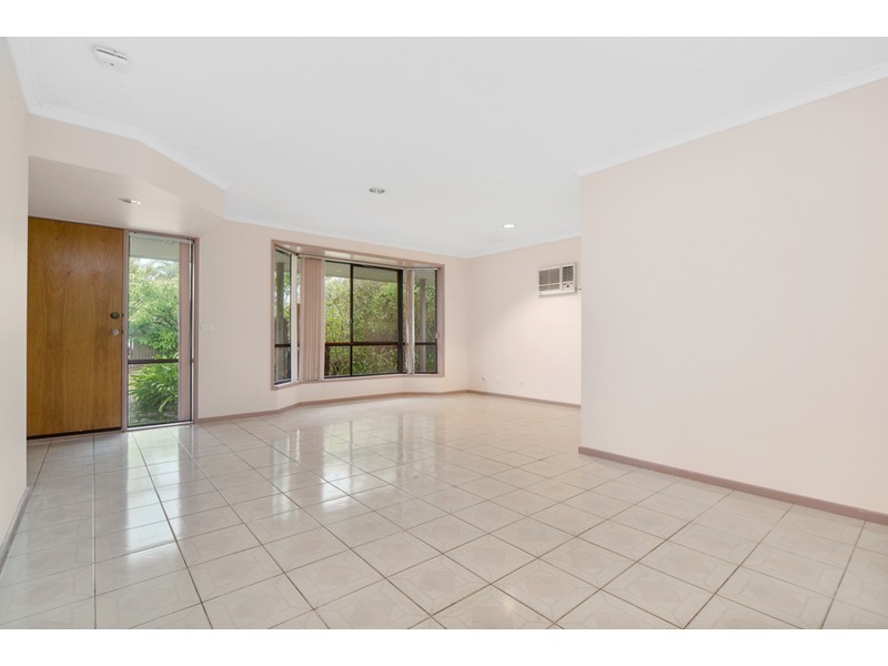 29 Earnshaw Drive, Carrum Downs VIC 3201