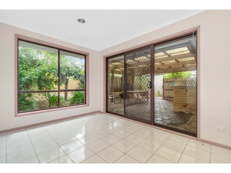 29 Earnshaw Drive, Carrum Downs VIC 3201