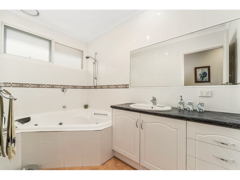 1 Allen Cresent, Langwarrin VIC 3910