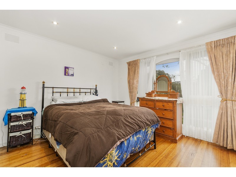 1 Allen Cresent, Langwarrin VIC 3910