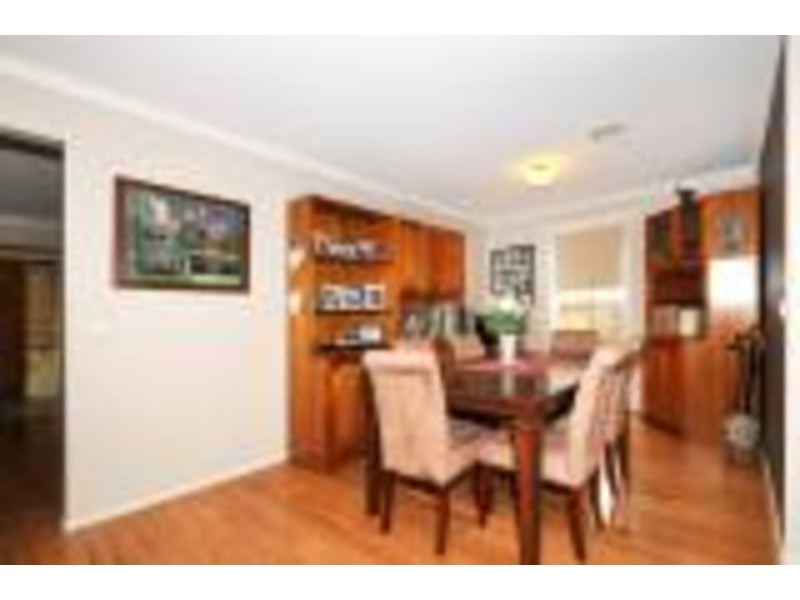 17 Lindas Way, Carrum Downs VIC 3201