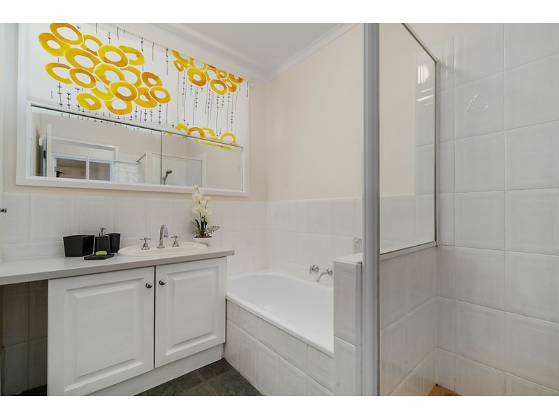 11 St George Court, Frankston VIC 3199