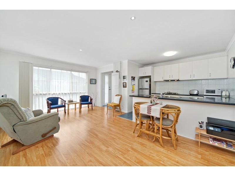 14/4 Barak Crt, Frankston VIC 3199