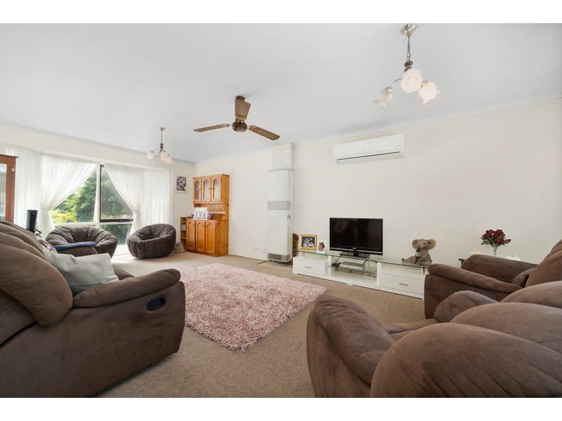 11 Elsan Lea Court, Langwarrin VIC 3910