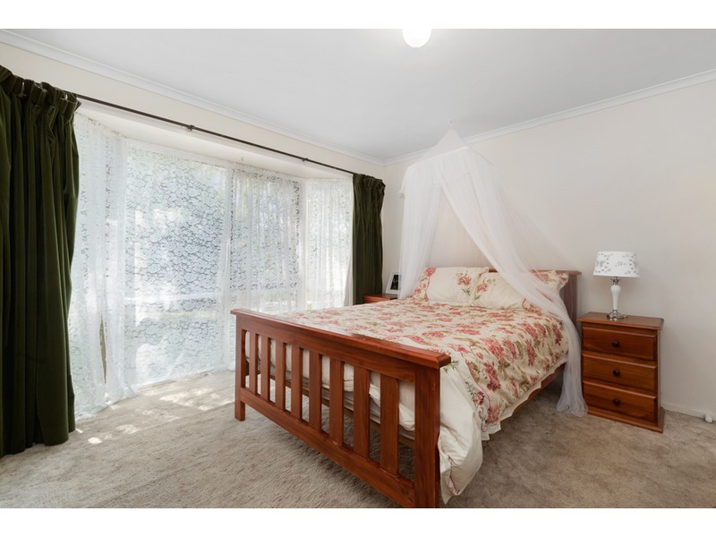 11 Elsan Lea Court, Langwarrin VIC 3910