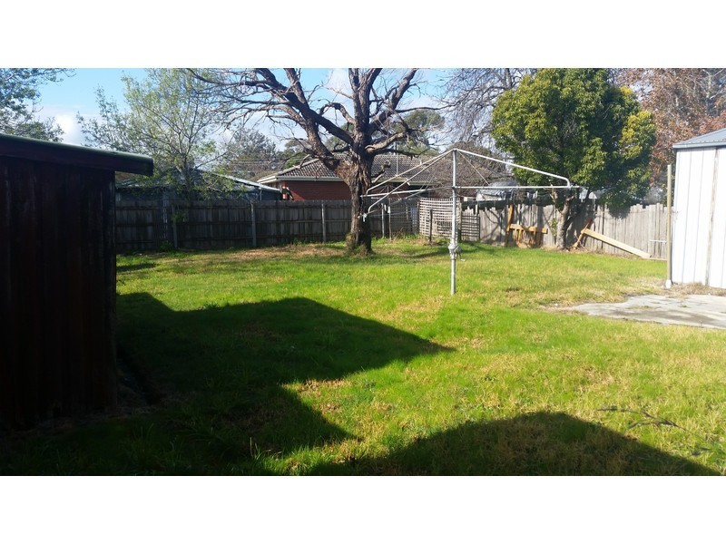 34 Laurina Crescent, Frankston North VIC 3200