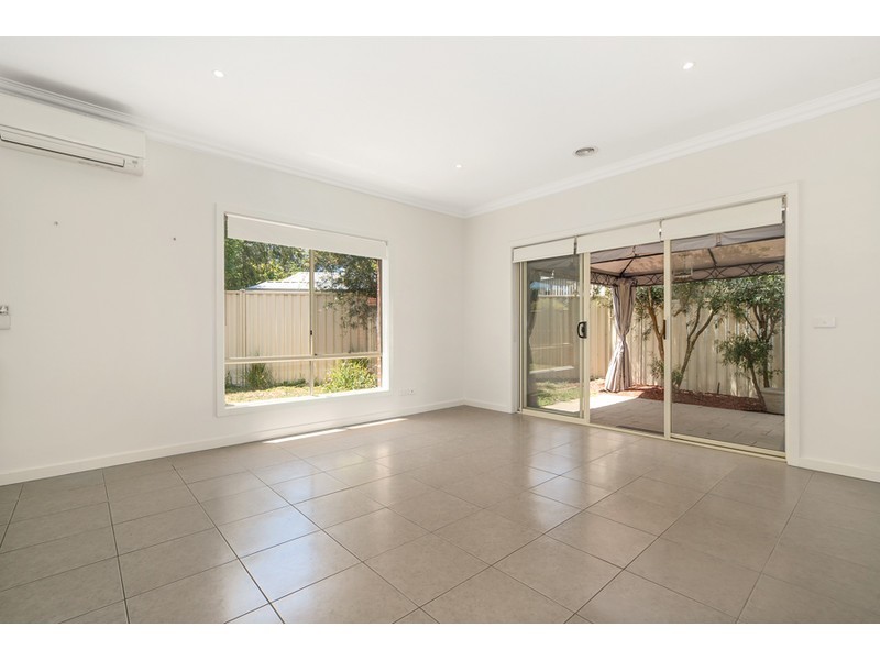 10/18 Grandview Grove, Baxter VIC 3911