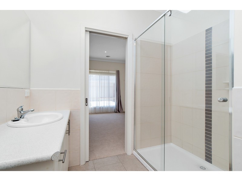 10/18 Grandview Grove, Baxter VIC 3911