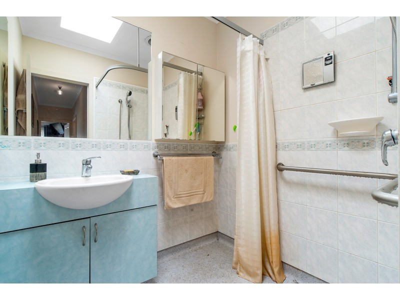 1 Lindsay Street, Frankston North VIC 3200