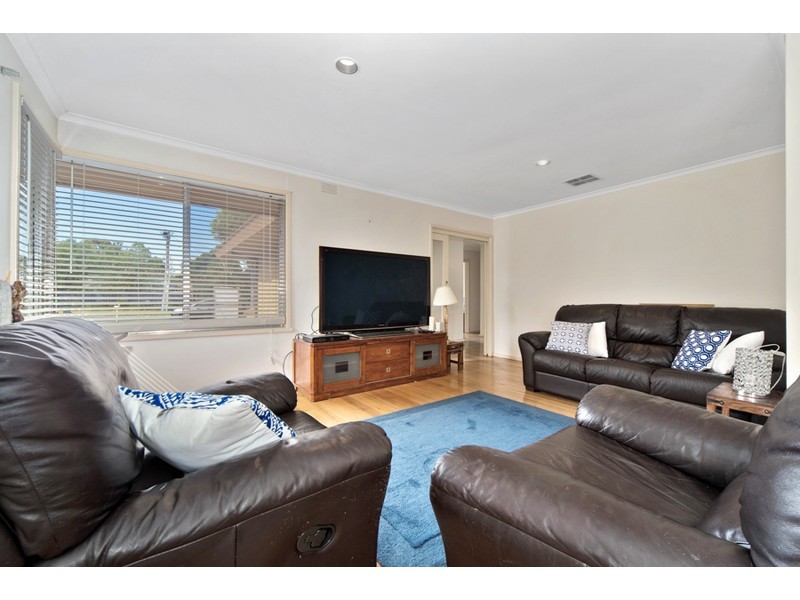 11 Nursery Avenue, Frankston VIC 3199