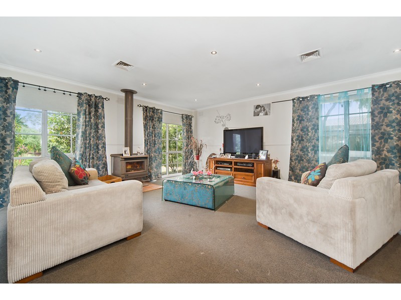 44 Ferndale Drive, Frankston VIC 3199