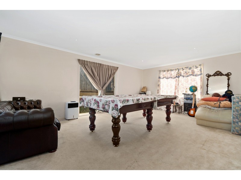 35 Mcgowan Drive, Skye VIC 3977
