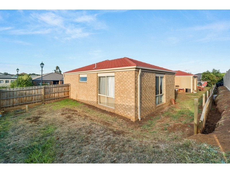 35 Mcgowan Drive, Skye VIC 3977