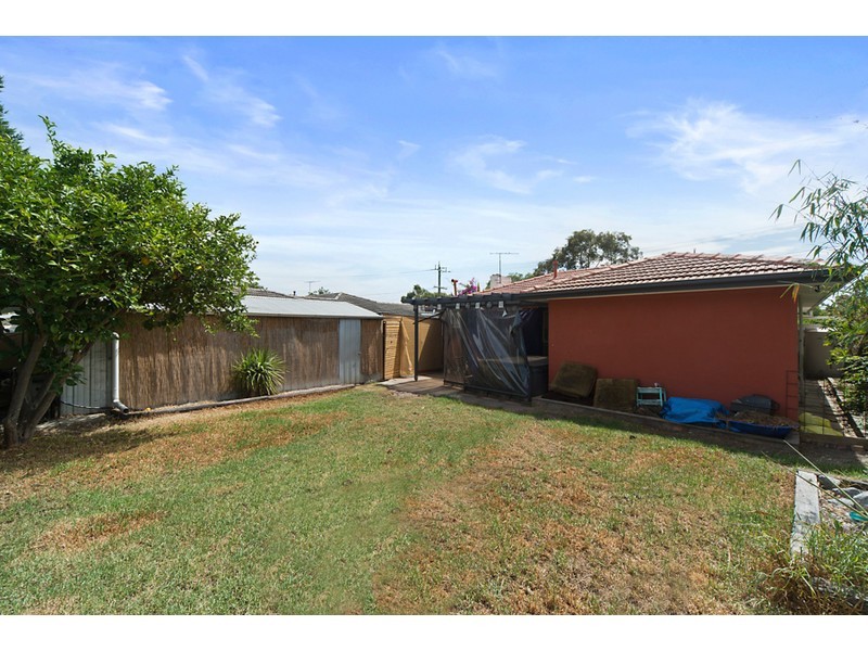 82 Ashleigh Avenue, Frankston VIC 3199
