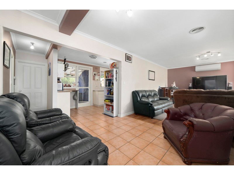 82 Ashleigh Avenue, Frankston VIC 3199