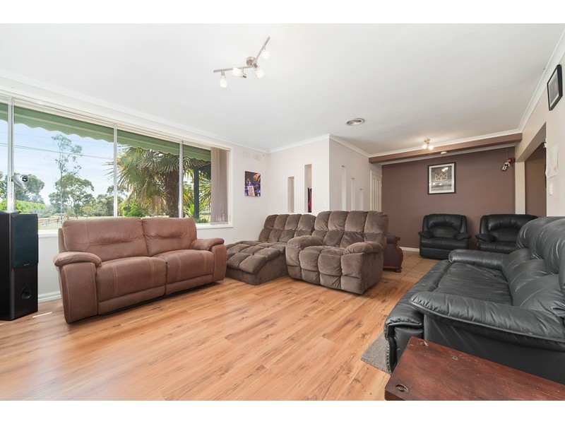 82 Ashleigh Avenue, Frankston VIC 3199