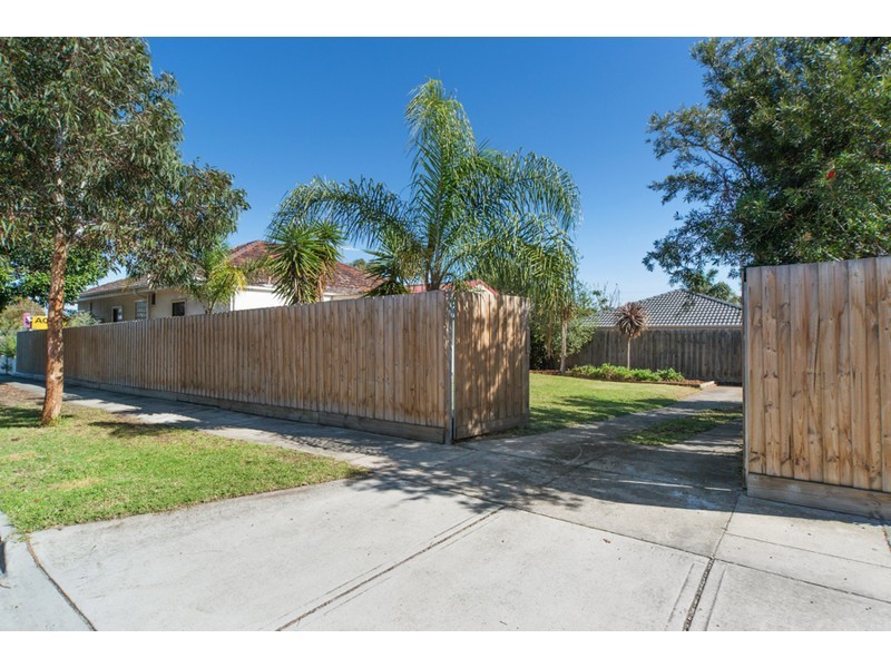 125 Beach Street, Frankston VIC 3199