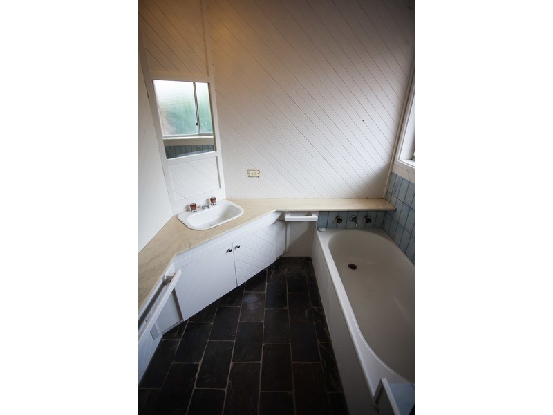 143 Karingal Drive, Frankston VIC 3199